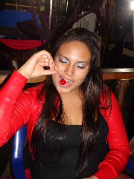 Katuh, Chica de Lima buscando pareja