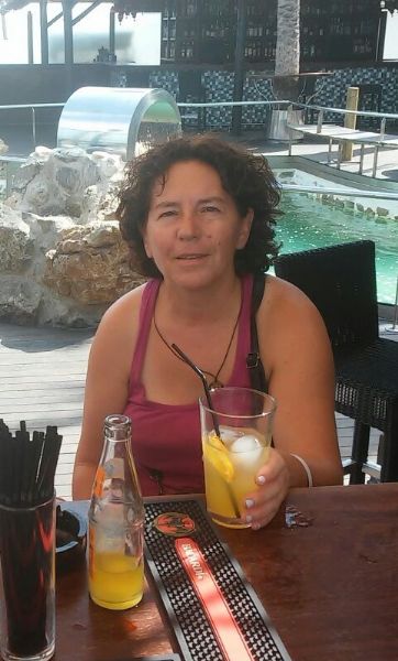 Paraisoes, Mujer de Almería buscando amigos