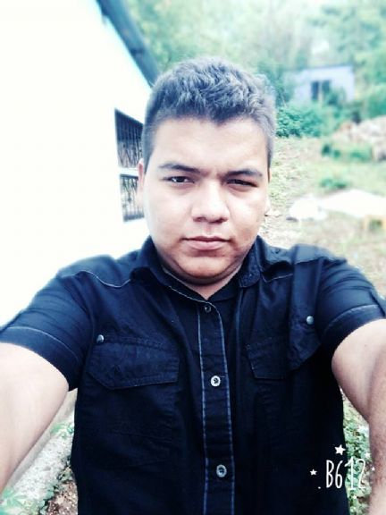 Jeffersson botel, Chico de Guatemala buscando conocer gente