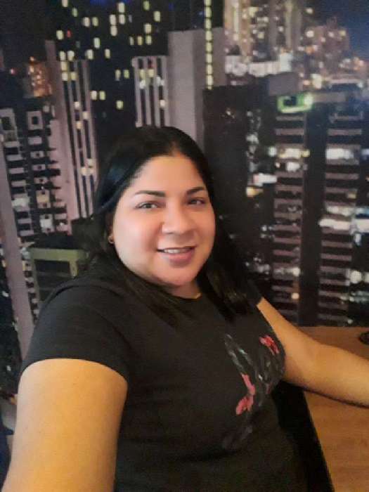 Mariam, Mujer de Panamá buscando amigos