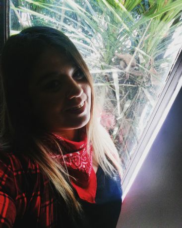 Celeste, Mujer de Chiguayante buscando una cita ciegas