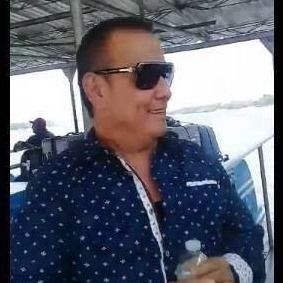 Carlos eduardo, Hombre de Bucaramanga buscando pareja