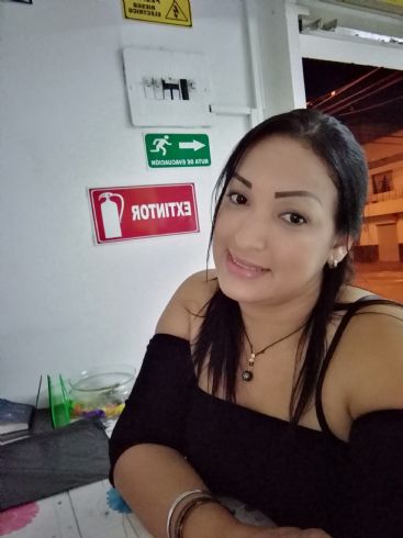Rosy, Mujer de Medellín buscando una cita ciegas