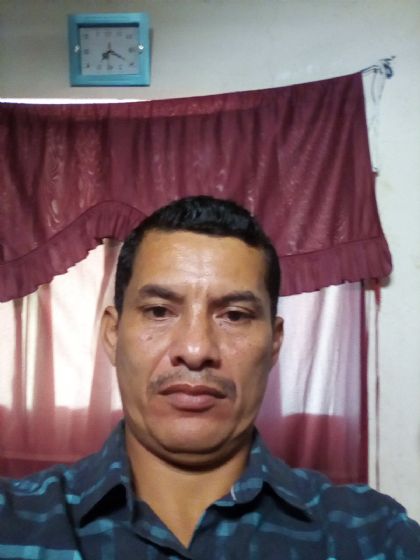 Roberto zúñiga, Hombre de Guayaquil buscando pareja