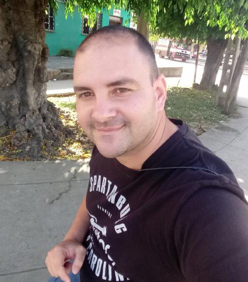 Adalberto buscando pareja en Cienfuegos Adalberto, Hombre de Cienfuegos buscando pareja