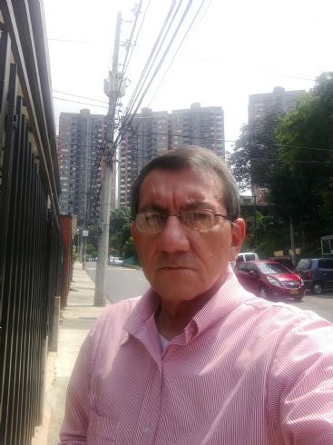 Hernando, Hombre de Medellín buscando pareja