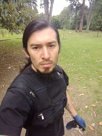 Kreator, Hombre de Bogotá buscando amigos