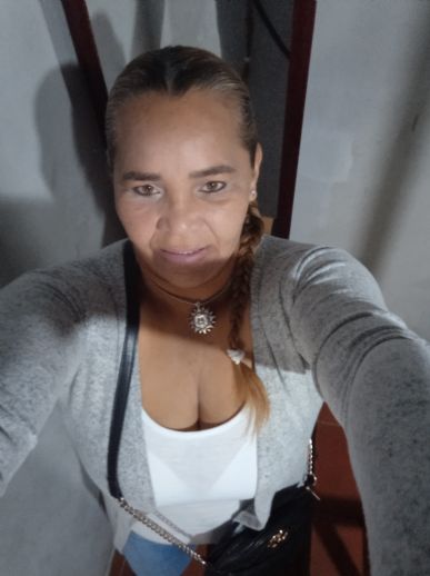 Coromoto2, Mujer de Caracas buscando una cita ciegas