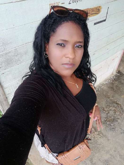 Yanini, Mujer de Santiago de Cuba buscando pareja