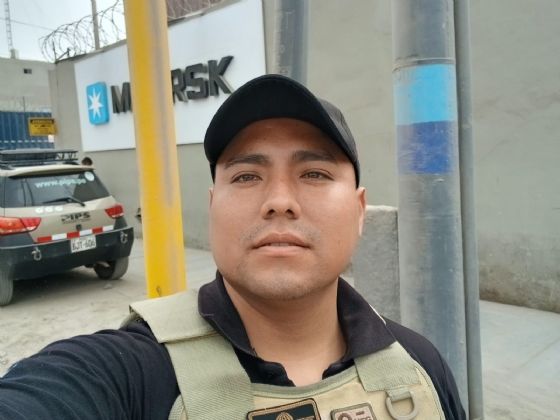 Angelo buscando una cita ciegas en Santa Anita Angelo, Chico de Santa Anita buscando una cita ciegas