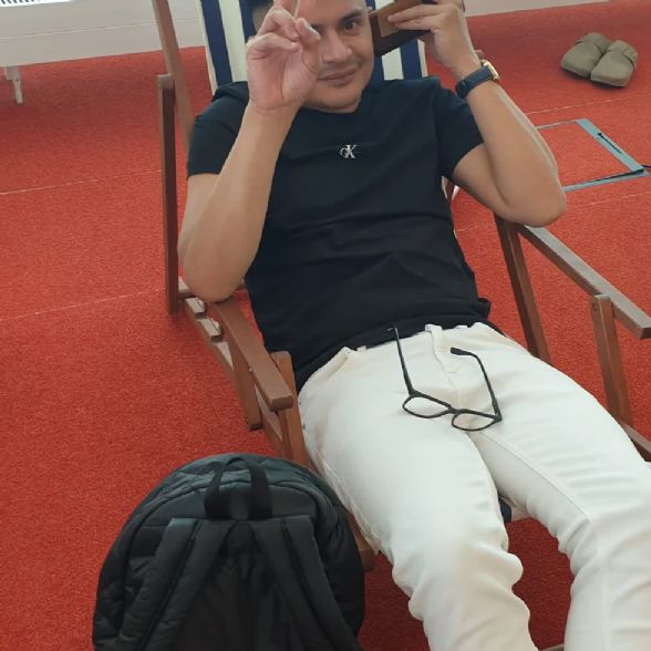 Ynor buscando amigos en A Coruña Ynor, Hombre de A Coruña buscando amigos
