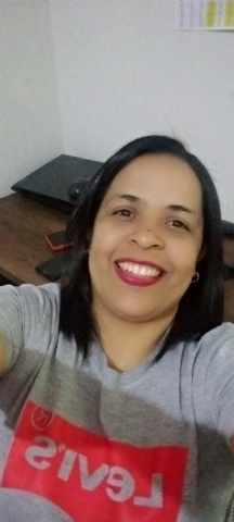 Karina buscando una cita ciegas en Lima Karina, Mujer de Lima buscando una cita ciegas