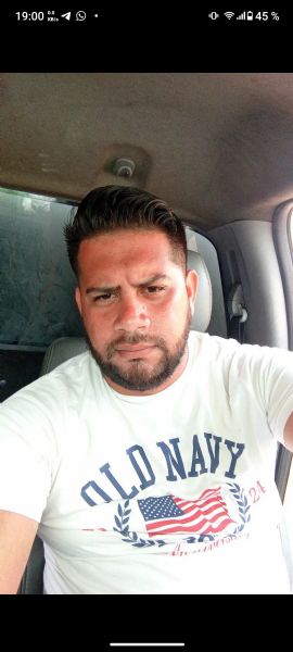 Miguel buscando pareja en La Guaira Miguel, Hombre de La Guaira buscando pareja