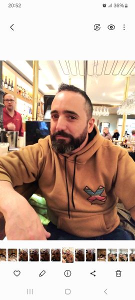 Tyler buscando una cita ciegas en Gijón Tyler, Hombre de Gijón buscando una cita ciegas