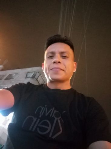 Carlos buscando conocer gente en Lima Carlos, Hombre de Lima buscando conocer gente