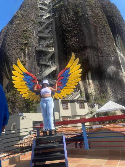 Tatiana buscando una cita ciegas en Cali Tatiana, Chica de Cali buscando una cita ciegas