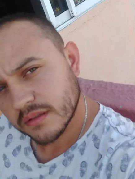 Juan buscando pareja en Bogotá Juan, Chico de Bogotá buscando pareja
