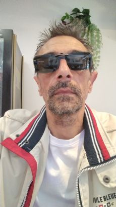 Fernando buscando una cita ciegas en Basauri Fernando, Hombre de Basauri buscando una cita ciegas