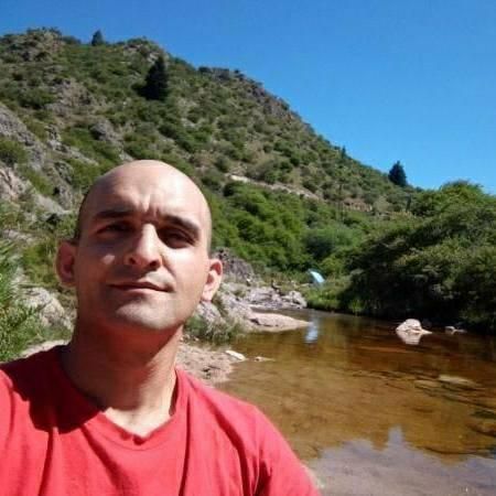 Patricio buscando una cita ciegas en Córdoba Patricio, Hombre de Córdoba buscando una cita ciegas