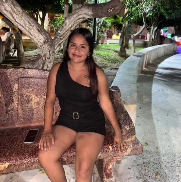 Macarena buscando una cita ciegas en Trujillo Macarena, Mujer de Trujillo buscando una cita ciegas