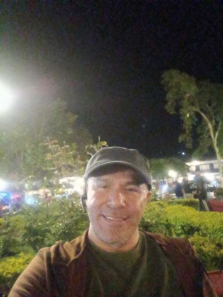 Henry buscando conocer gente en Bogotá Henry, Hombre de Bogotá buscando conocer gente