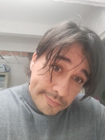 Xavier buscando amigos en Floridablanca Xavier, Hombre de Floridablanca buscando amigos
