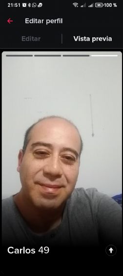 Carlos buscando una cita ciegas en Concepción Carlos, Hombre de Concepción buscando una cita ciegas