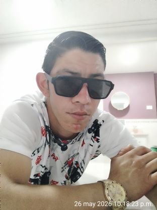 Brayan buscando una cita ciegas en Chihuahua Brayan, Chico de Chihuahua buscando una cita ciegas