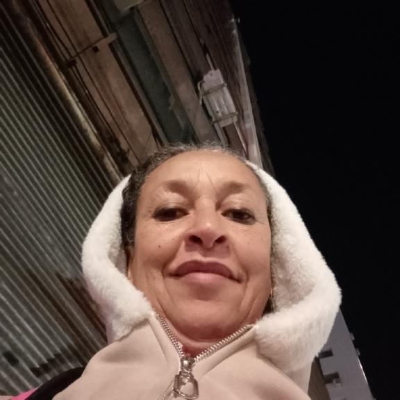 Marie buscando amigos en Montevideo Marie, Mujer de Montevideo buscando amigos