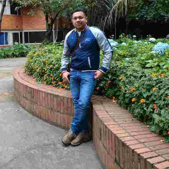 Robert M buscando conocer gente en Bogotá Robert M, Hombre de Bogotá buscando conocer gente
