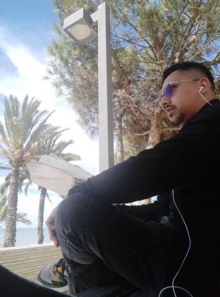 Héctor buscando pareja en Alicante Héctor, Hombre de Alicante buscando pareja