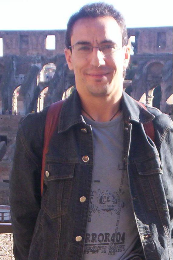 Cach_ buscando conocer gente en Barcelona Cach_, Hombre de Barcelona buscando conocer gente