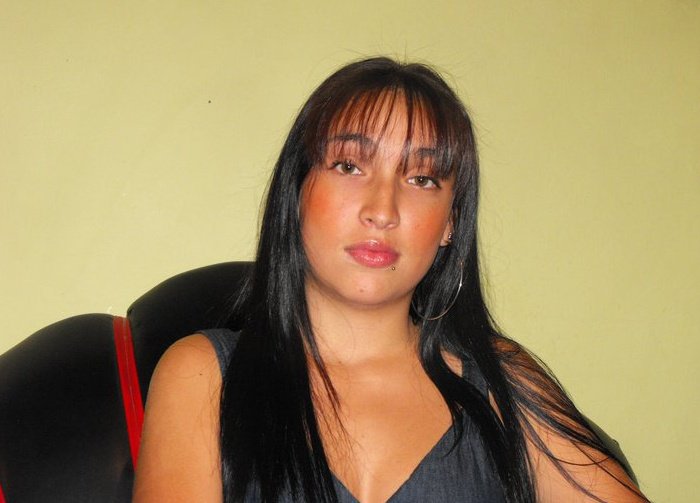 Lunatik, Chica de Medellín buscando pareja